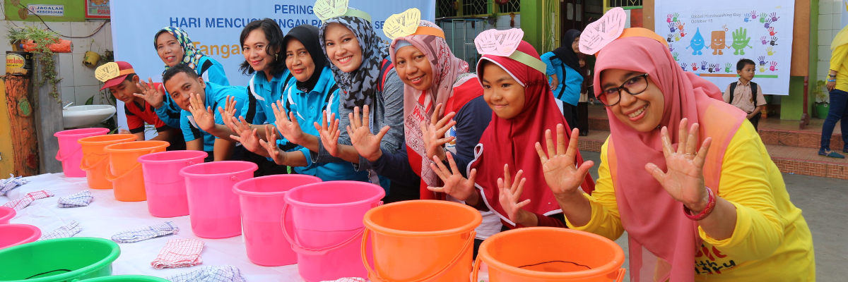 A water secure world means applying healthy behavior in our daily life. The teachers and students of Paccinang Elementary School, as well as the USAID IUWASH PLUS and media representatives, demonstrating the proper steps of handwashing during the celebration of the 2017 Global Handwashing Day in Makassar city. Submitted to 2018 #WaterSecureWorld Photo Contest by USAID/Indonesia